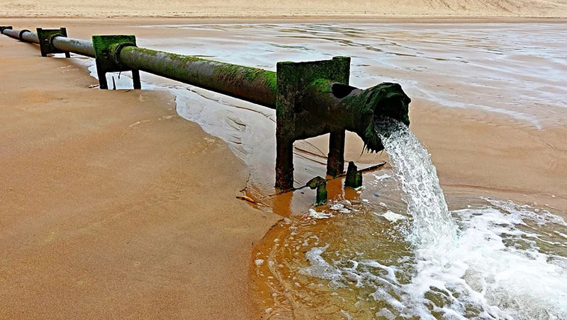 每年160多億噸工業汙水偷排 健全環境監管體係刻不容緩 每年160多億噸工業汙水偷排 健全環境監管體係刻不容緩